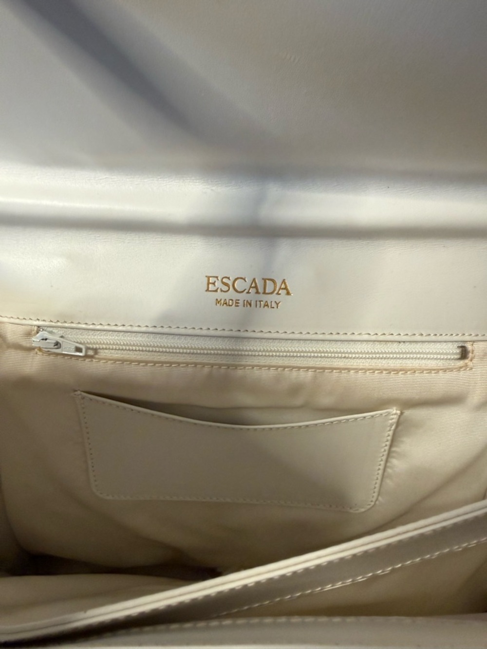 Escada Black & White Leather Shoulder Bag - Made in Italy - NWT Never Used - Picture 7 of 9